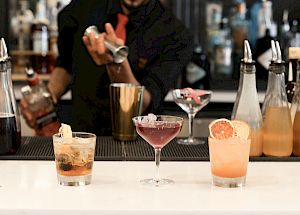 bartender with cocktails