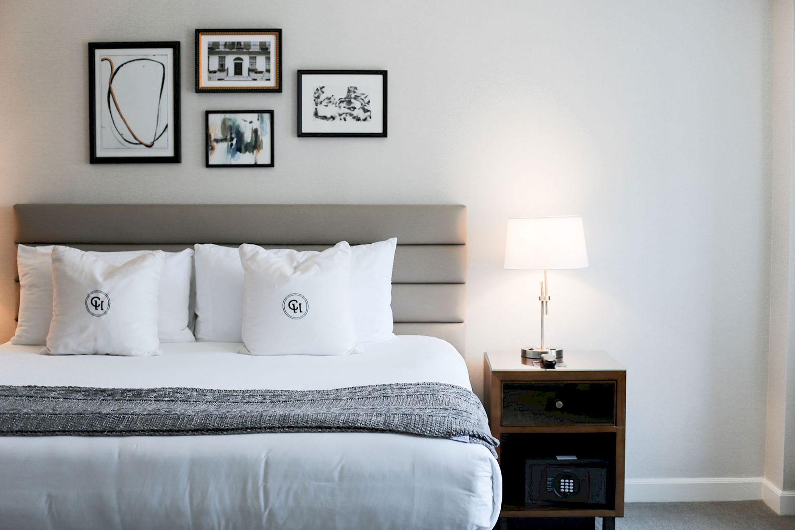 Cleanest Hotel Chicago Downtown Claridge House